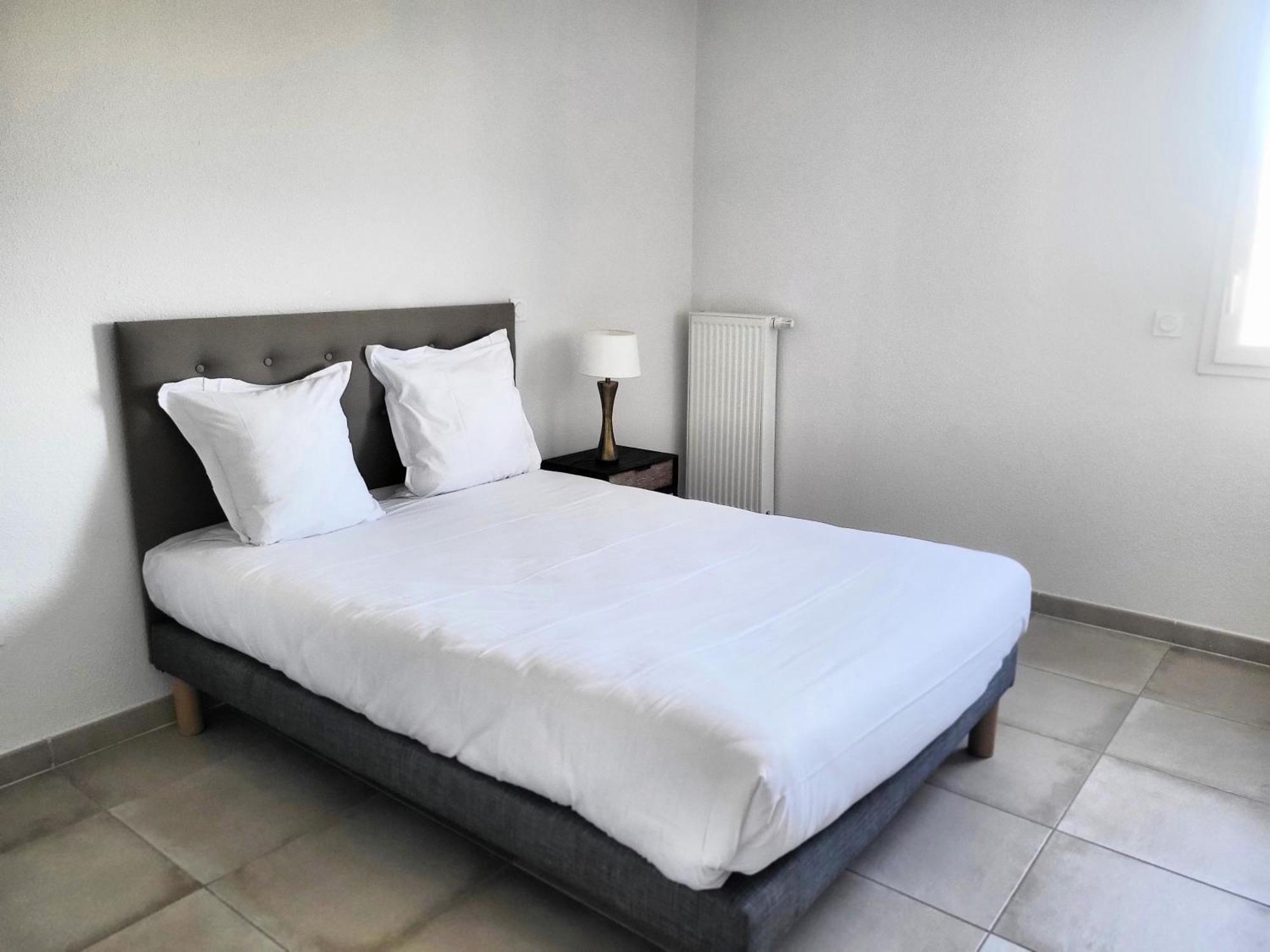 Zenao Appart'Hotels Villeneuve-Les-Avignon Ngoại thất bức ảnh